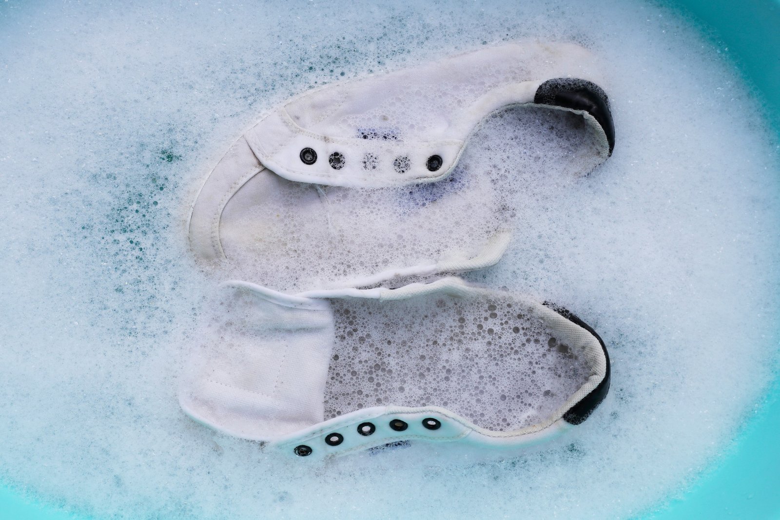 Turnschuhe nach dem Waschen – Geruch bleibt trotz Wäsche