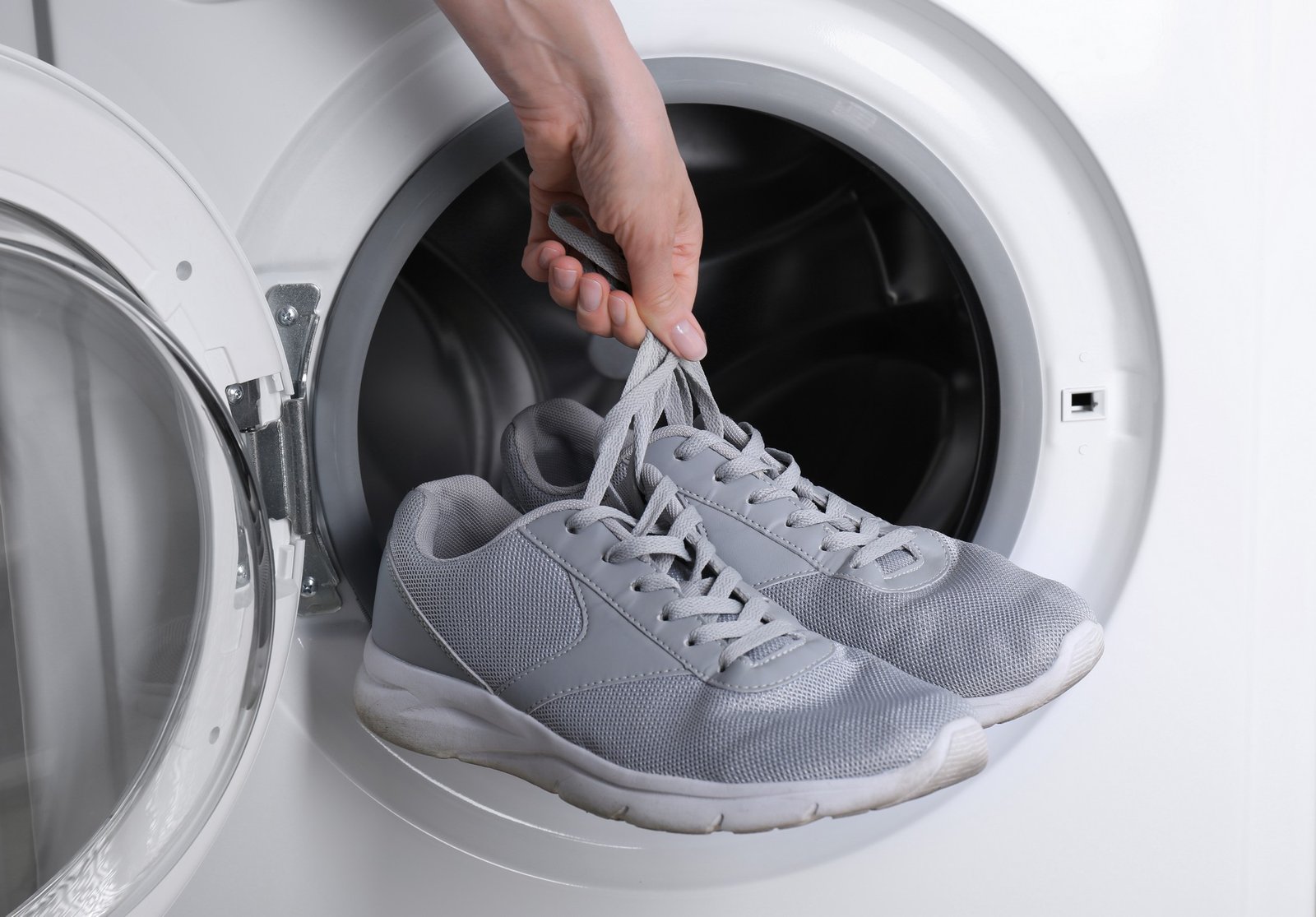 Turnschuhe in der Waschmaschine – welche Schuhe kann man waschen?